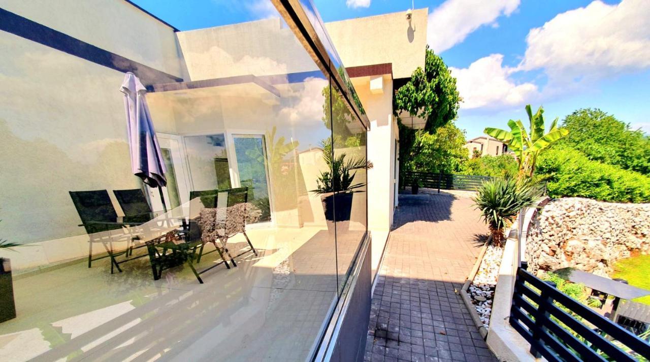 Penthouse Jacuzzi & Pool Apartmants Opatija Dış mekan fotoğraf